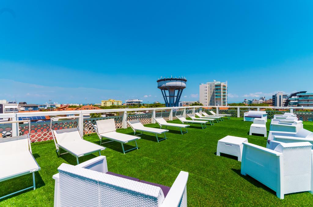 Hotel Romantik Ліньяно-Сабб'ядоро Екстер'єр фото