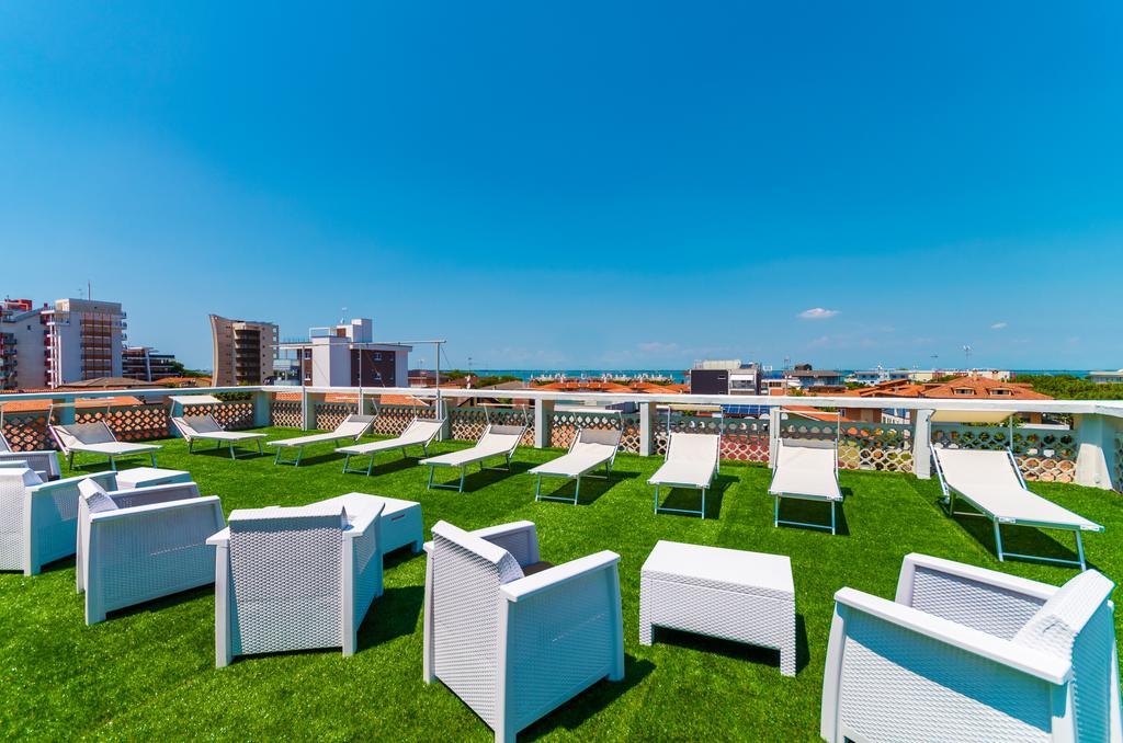 Hotel Romantik Ліньяно-Сабб'ядоро Екстер'єр фото